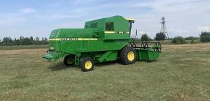 Cosechadora multiusos Johnn Deere 1075 para trabajos agrícolas - Product Image 5