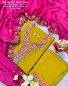 Ensemble Kurti et pantalon pour femme, style indien ethnique tendance, en coton, avec broderie à la main, pour mariage, fête festive, vente en gros - Product Image 4