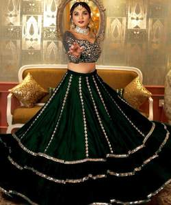 Ropa de boda más elegida, trabajo de secuencia de tela de terciopelo listo para usar, Lehenga Choli para mujeres indias y pakistaníes, alfanumero - Product Image 4