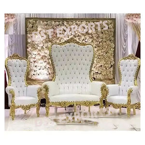 Juego de Sofás de Boda Indios de Lujo con Doble Corazón, Madera Tratada Moderna Profesional, Tamaño y Color Personalizables para Recepción de Bodas - Product Image 5