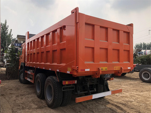 Camión Volquete Diésel Howo 8x4 Euro 2, 10 Ruedas, 11-20T de Carga, Volante a la Izquierda, Cámara Trasera, Pantalla Táctil, 251-350HP - Product Image 5