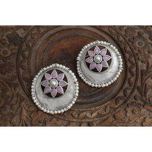 ต่างหูแบบห่วงประดับลูกปัดทองเหลืองลายเงินโบราณ ดีไซน์ใหม่ ทำมือ สำหรับเด็กหญิงและสตรี - Product Image 2