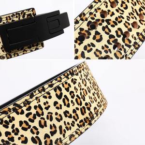 Cinturón de Levantamiento de Pesas con Logotipo Personalizado por Sublimación, Unisex, de Alta Resistencia, Compresión, para Gimnasio, Accesorio de Fitness - Product Image 3