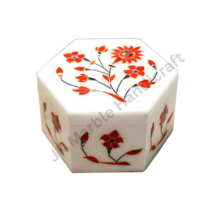 Boîte à bijoux décorative vintage en marbre et bois Élégance naturelle pour vos trésors Boîte à incrustation en marbre faite à la main à vendre - Product Image 1