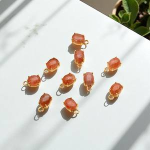 Prong ovale réglage 7x9mm naturel lisse pierre de soleil pierre précieuse boucle unique bricolage mode pendentif en vrac en gros pour bijoux breloques - Product Image 1