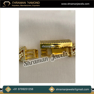 Cadena Cubana de Oro de 10K con Certificación IGL, Diseño Moderno, 26.18 Quilates y 146.47 Gramos, Chapada en Oro, 14 mm, con Diamantes Moissanite - Product Image 4