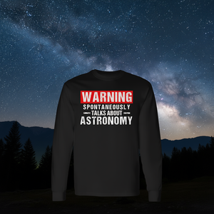 Camiseta de manga larga con estampado de advertencia: Habla spontáneamente sobre astronomía - Product Image 3