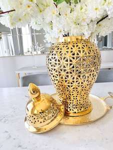 Décoration de mariage en métal, design floral, élégant, couleur blanche, forme longue, pot décoratif en gingembre fabriqué par Tayyab Handicraft - Product Image 5