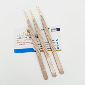 Pinzas de la mejor calidad para extensiones de pestañas Color blanco con punta dorada Aislamiento individual Pinzas de ángulo de 45 grados - Product Image 4