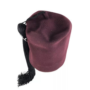 Gorro Masónico de Alta Calidad con Bordado de Joyas Rojas, Gorra Personalizada Más Vendida para Masones, Uso Casual, Playa, Deportes y Viajes - Product Image 4