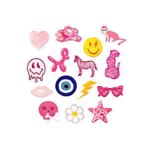 Bas quantité minimale de commande vente directe d'usine personnalisé coupe ours conception broderie fer sur patchs écologiques pour vêtements et chaussures - Product Image 5