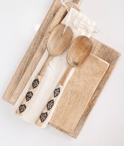 Ensemble de couverts à salade en bois de luxe avec détails en émail, idéal pour la maison, les restaurants, les fêtes et la décoration de mariage - Product Image 3