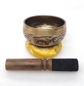 Bols chantants en laiton de haute qualité fabriqués au Népal Artisanat en métal fabriqué à la machine pour la méditation de yoga et le style Feng Shui - Product Image 4