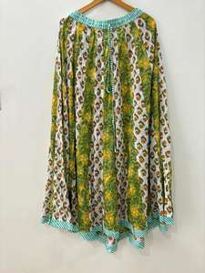 Jupe en chaîne d'été de style bohème décontracté pour femmes compagnon long haut léger de course multicouche avec imprimé de blocs floraux Funky - Product Image 3