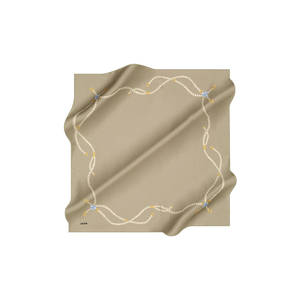 Écharpe carrée en crêpe de soie Mink avec motif chaîne de créateur - Product Image 1