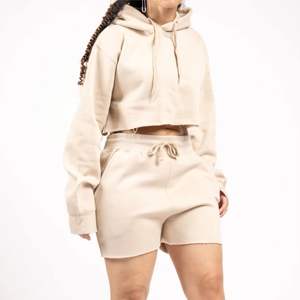 Ensemble court en polaire pour femmes-Vêtements de détente deux pièces confortables et confortables, parfaits pour une tenue décontractée et relaxante à la maison - Product Image 5