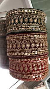 Cintas y cordones bordados a máquina con base de terciopelo hechos a medida en varios diseños y colores para vestidos de novia en 1,25 pulgadas. - Product Image 4