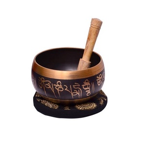 Bol chantant en laiton de qualité exclusive fait à la main avec percuteur en bois bol chantant de taille personnalisée pour une utilisation de Yoga - Product Image 2