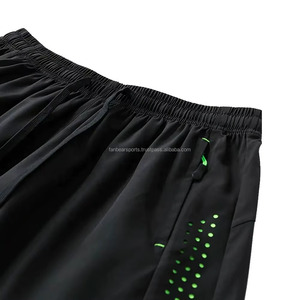 Shorts de sport à séchage rapide pour la gym et le fitness, 100% coton, taille élastique unie, fabriqués au Pakistan - Product Image 6