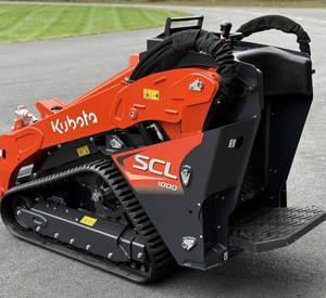 Chargeuse compacte sur chenilles Kubota SCL1000, capacité de charge nominale de 4 tonnes, remorques et godets inclus - Product Image 1