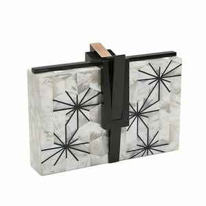 Sac artisanal en résine époxy de meilleure qualité, pochettes pour femmes, dernier design, boîte à sac pour dames, sac à main, fait main, classique - Product Image 1