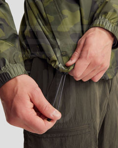 <b>Jackets</b> Men's Outdoor Rain Waterproof Polyester Plain Rain <b>Jacket</b> Blank Windbreaker OEM Manufacturing Rain <b>Jackets</b> Hiking <b>Camo</b> - Product Image 6