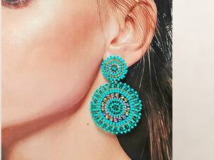 Pendientes Bohemios Tejidos a Mano con Cuentas y Perlas, Tamaño y Diseño Personalizados, Joyería de Aleación para Mujer por MS Handicraft - Product Image 3