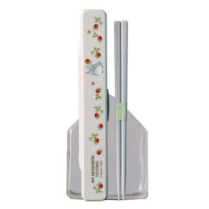 Ensemble de baguettes japonaises élégantes Mon Voisin Totoro, collection framboise, baguettes en plastique jetables avec un design de dessin animé mignon - Product Image 1