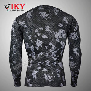 Rash Guard and Lagging Set Hombres Alta calidad al por mayor con sublimación Nuevo modelo y excelente calidad para hombres Rash Guard - Product Image 4