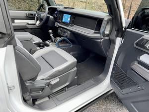 LUXURY RIDE 2021 Bronco Black Diamond, Transmisión Manual de 7 Velocidades, 4x4 Todoterreno - Product Image 3