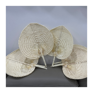 Éventail à main en bambou en forme de feuille d'approvisionnement d'usine Souvenir écologique fait à la main du Vietnam pour la faveur de mariage et la fête du festival - Product Image 6