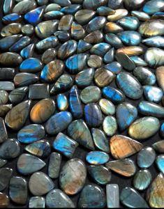 Pierre Labradorite en vrac multi-feu, cabochon d'agate de forme mixte, pierre naturelle verte pour la fabrication de bijoux, vente en gros - Product Image 1