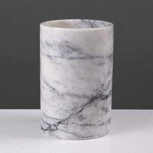 Nouveauté : vase à fleurs en marbre décoratif pour un espace de vie haut de gamme, améliorant l'intérieur avec la beauté de la pierre naturelle - Product Image 1