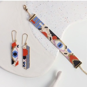 Bracelets de broderie de perles de couleur vibrante avec perles de rocaille de qualité supérieure Bracelet de personnalisation de perles de rocaille en verre - Product Image 6