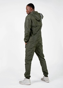 Survêtements coupe-vent en tissu nylon imperméable léger pour hommes Impression réfléchissante Logo personnalisé brodé OEM d'impression de logo - Product Image 5