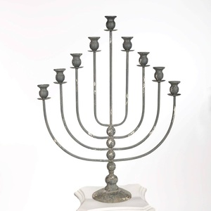 Candelero plateado Menorah para decoración interior, diseño de Metal sólido con diseño de acabado brillante, portavelas mejor para el diseño de vajilla - Product Image 6