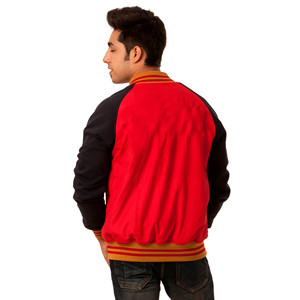 Chaqueta Bomber Varsity de Invierno para Hombre al por Mayor, Personalizada, Estilo High Street, con Bordado Chenille, Parches de Lana 100% y Mangas de Cuero - Product Image 4