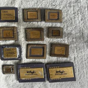 Lot de 3,1 kg de processeurs Intel Black Fiber CPU, certains avec MMX, pour la récupération de l'or des coques - Product Image 2