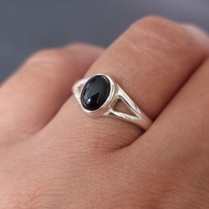Bague Onyx noir Bague en argent sterling 925 Bague faite à la main Anniversaire Cadeau parfait pour elle Taille personnalisée - Product Image 5