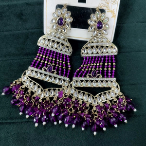 Boucles d'oreilles pendantes plaquées or pour mariage indien avec zircon, forme clochette ethnique, imitation perle en alliage - Product Image 1