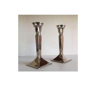Candelabros de pilar de aluminio fundido de alta calidad Portavelas de metal modernista de aluminio fundido sólido - Product Image 5