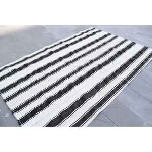 พรมตุรกีโบราณ ขนาด 5.6x9 ฟุต พรมขนาดใหญ่ พรมเปอร์เซียสีดำ - Product Image 1