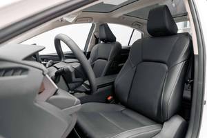 Camry Premium 2025 TY-Camry Híbrido 2.5L FWD Sedán Automático de Cuero, Nuevo Certificado, Kilometraje Cero/Km, Blanco Impecable, Listo para Entrega - Product Image 3