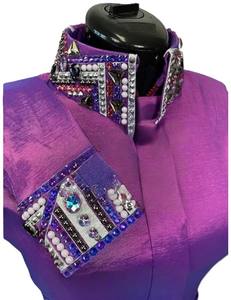 Camisa de espectáculo occidental vaquera hecha a mano en púrpura impresa en tela de tafetán elástico para uso ecuestre - Product Image 2