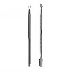 Pousse-cuticules professionnel 2026 pour manucure, double extrémité avec poignée imprimée, pour retirer les cuticules des ongles - Product Image 3