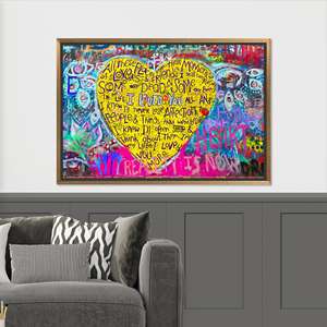 Impresión en Lienzo: Corazón de Graffiti de Banksy - Arte Decorativo Moderno, Lienzo con Marco Dorado - Product Image 1