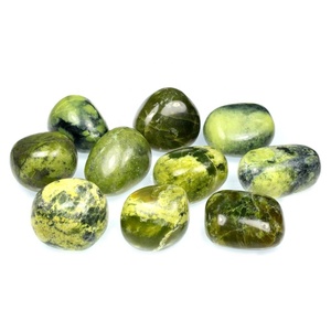 Vente en gros en vrac Agate serpentine galet dégringolé Reiki Chakra pierre précieuse gravée avec technique de sculpture pour l'artisanat de pierre de guérison - Product Image 4