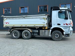 Camion d'occasion Mercedes-Benz Arocs 2648 6x4 Euro 2 Diesel Manuelle 4x2 LHD 2016, véhicule utilitaire léger, poids total autorisé 7,5T, benne arrière, neuf - Product Image 4
