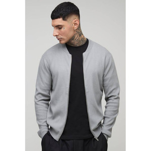 Chaqueta Bomber de Invierno Personalizada para Hombre con Exterior de Viscosa, Logotipo Bordado en la Parte Delantera, Colores y Tallas Personalizables - Product Image 1