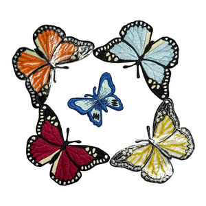 Parches Bordados Únicos con Diseños de Animales, Aviación y Corazones - Ecológicos, Cosidos, Personalizables para Gorras y Proyectos de Manualidades - Product Image 4